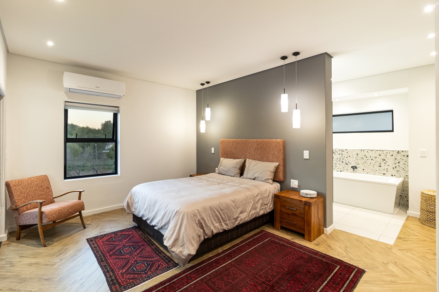 4 Bedroom Property for Sale in Tara Western Cape